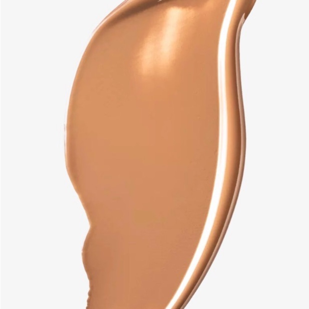 Clinique Even Better Clinical Vitamin Makeup - Medium Warm 2 - Picture 2 of 2